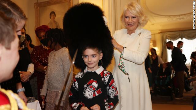 Camilla, Duchess of Cornwall invited children to help decorate the Clarence House Christmas Tree this week. 