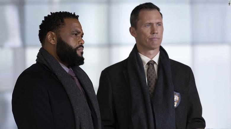 Anthony Anderson as Detective Kevin Bernard and Jeffrey Donovan as Detective Frank Cosgrove