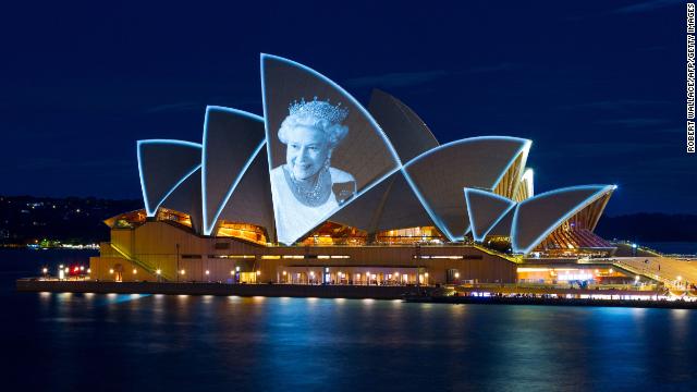 Australia's iconic Sydney Opera House is lit up with a tribute to the 96-year-old.