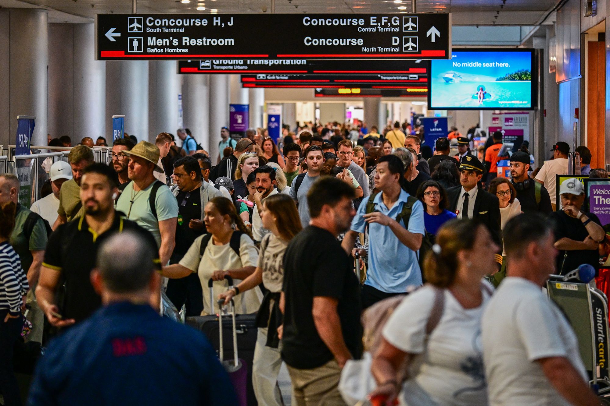 Airport crowds