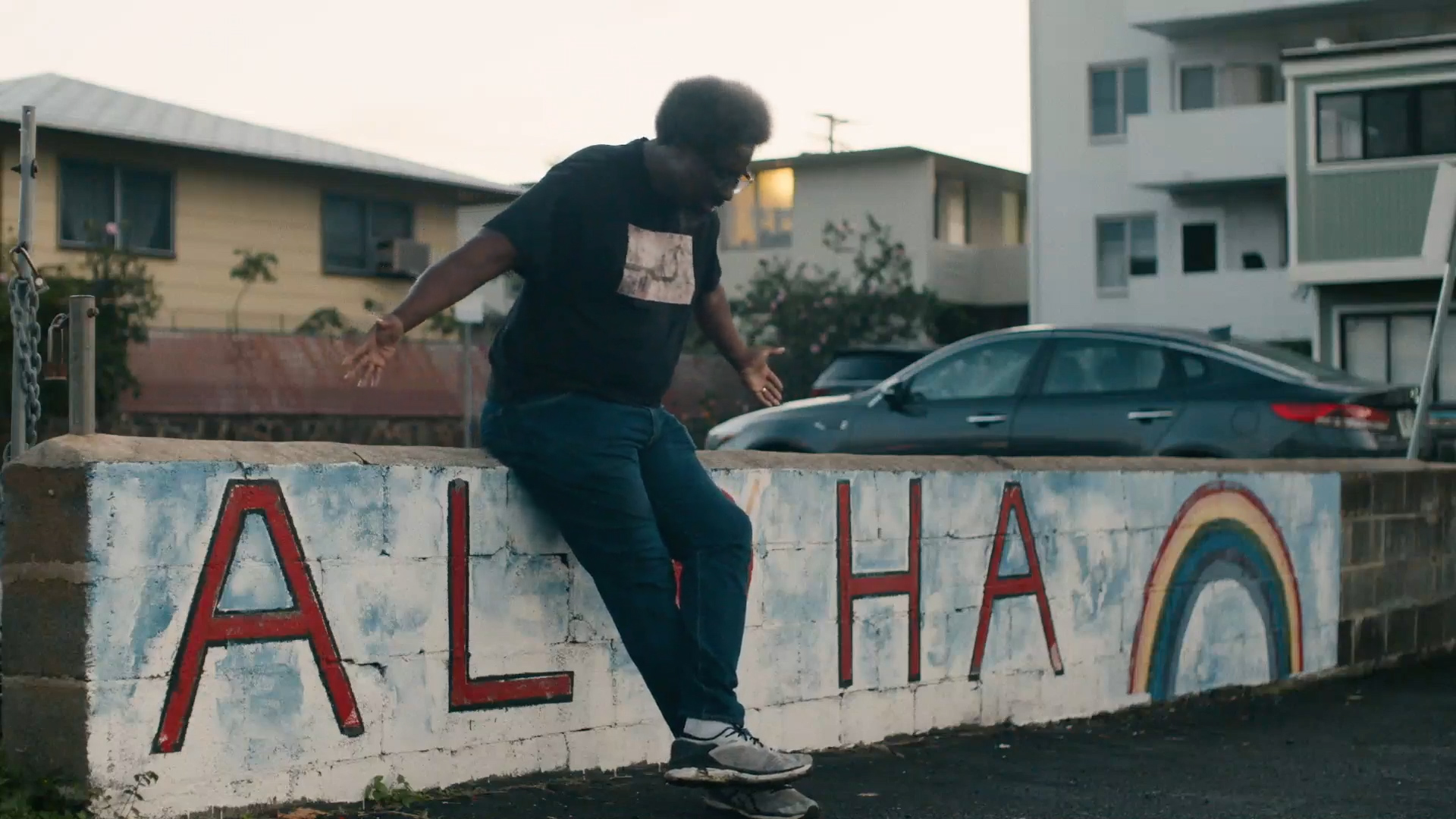 W. Kamau Bell travels to Oahu, Hawaii