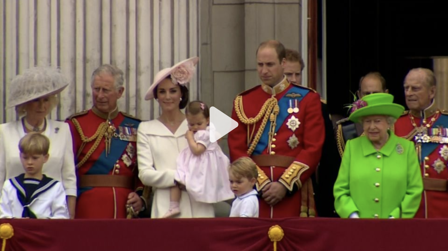 Watch: royal year in review pkg
