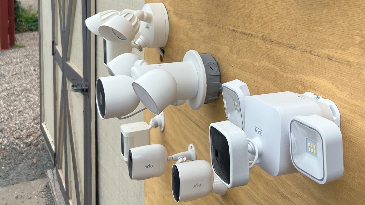 Variety of outdoor home security cameras